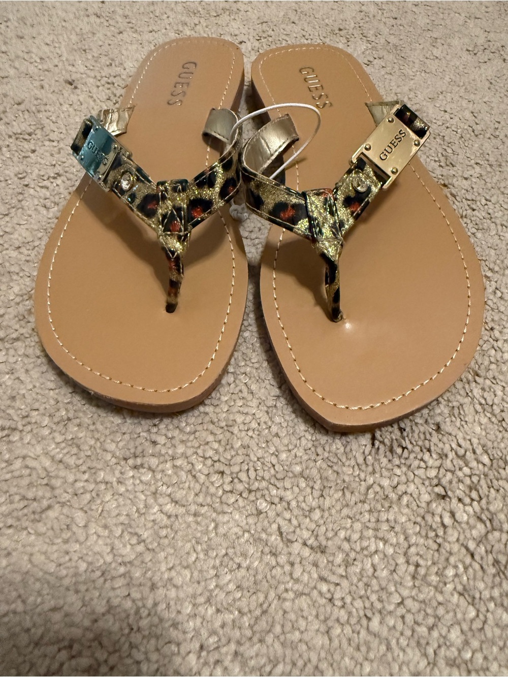 GUESS Leopard-Pattern Thong Sandals with Gold Accents - Tan